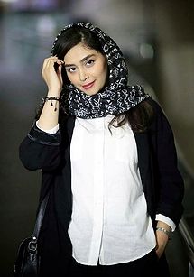 ‏دیبا زاهدی